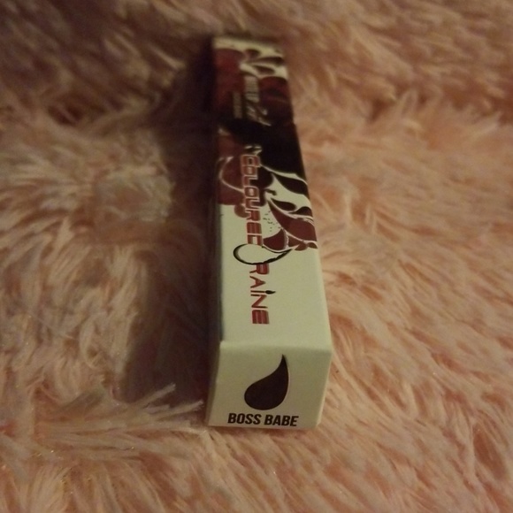 Coloured Raine Boss Babe - Picture 3 of 3